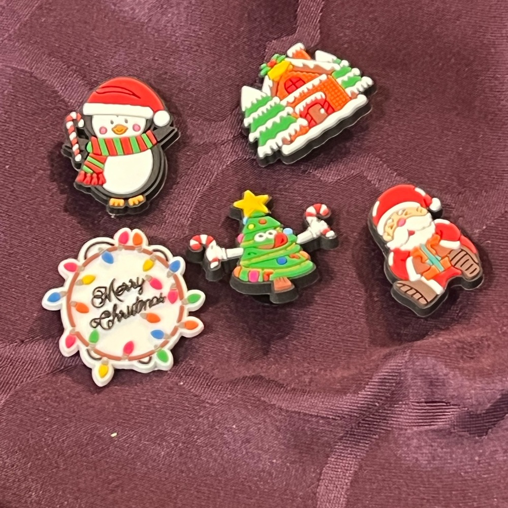 5 Christmas themed croc charms new